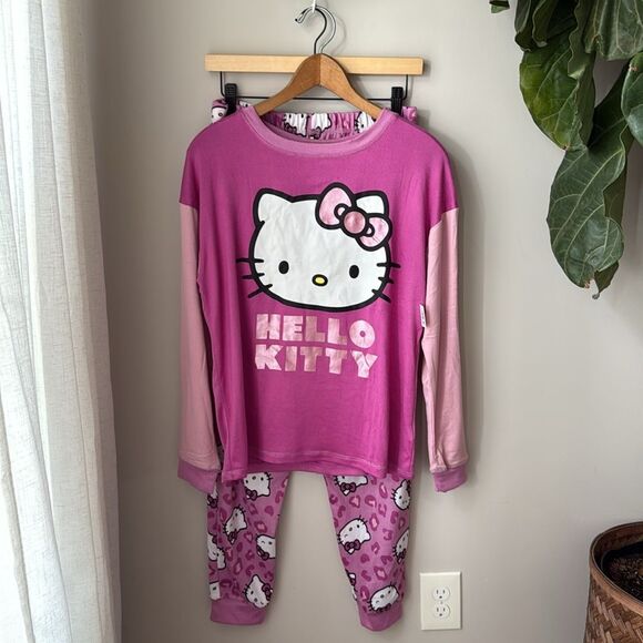 Sanrio Disney Hello Kitty Women's Lounge Top and Pants - Picture 2 of 6